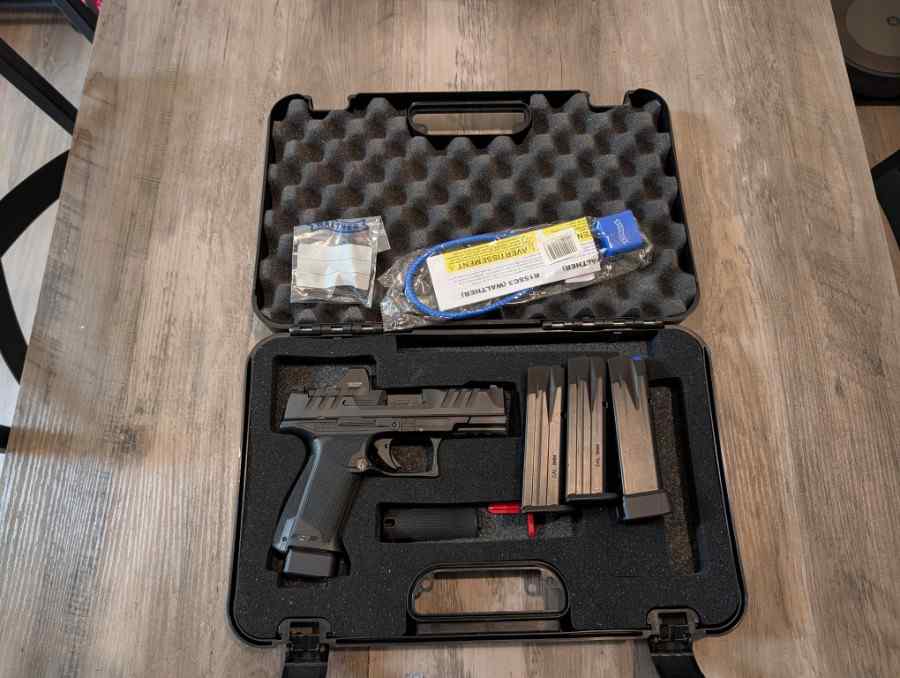 Walther PDP-F with Holosun SCS